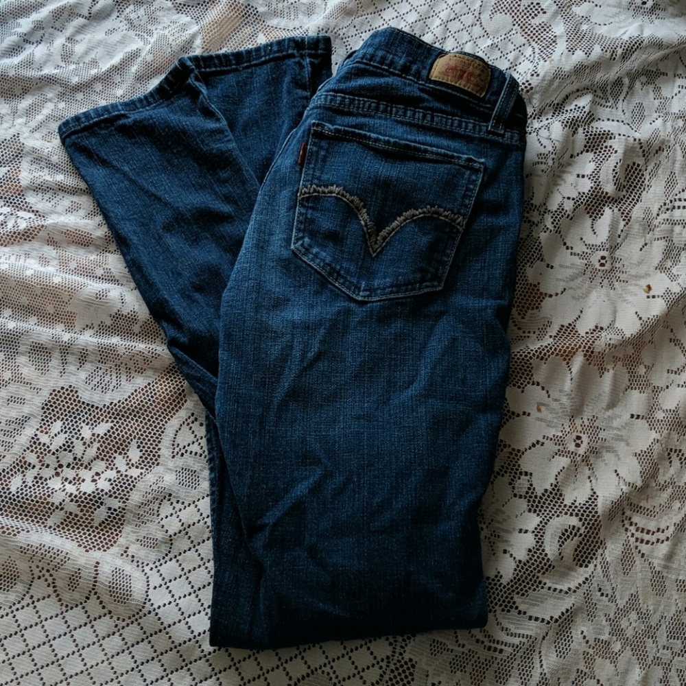 Levi too super low 524 jeans